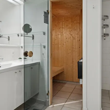 Two-bedroom In דירה